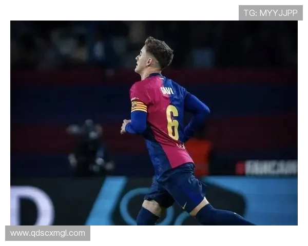 巴萨球员穿支持加维T恤出战奥维耶多展现团队温情与凝聚力 巴萨球员穿支持加维T恤出战奥维耶多展现团队温情与凝聚力