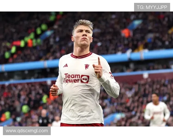 刘易斯弗格森盛赞麦克托米奈称其为那不勒斯永恒传奇载入球队史册